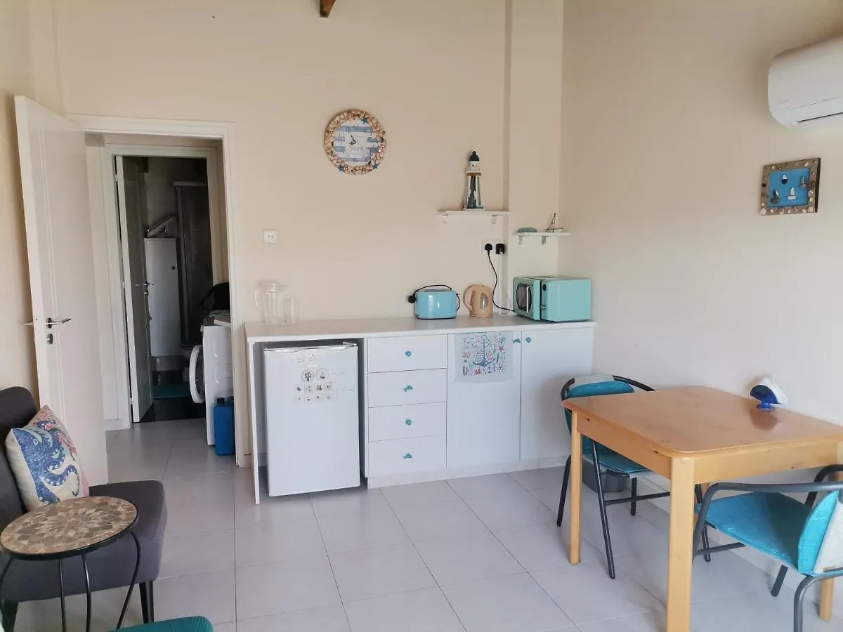 Apartmán Lighthouse Larnaca 0*,  Kypr