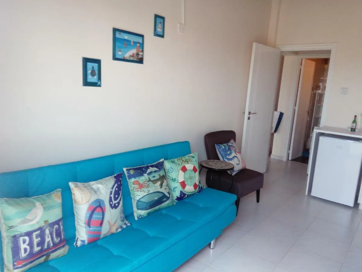 Lighthouse Apartment Larnaca