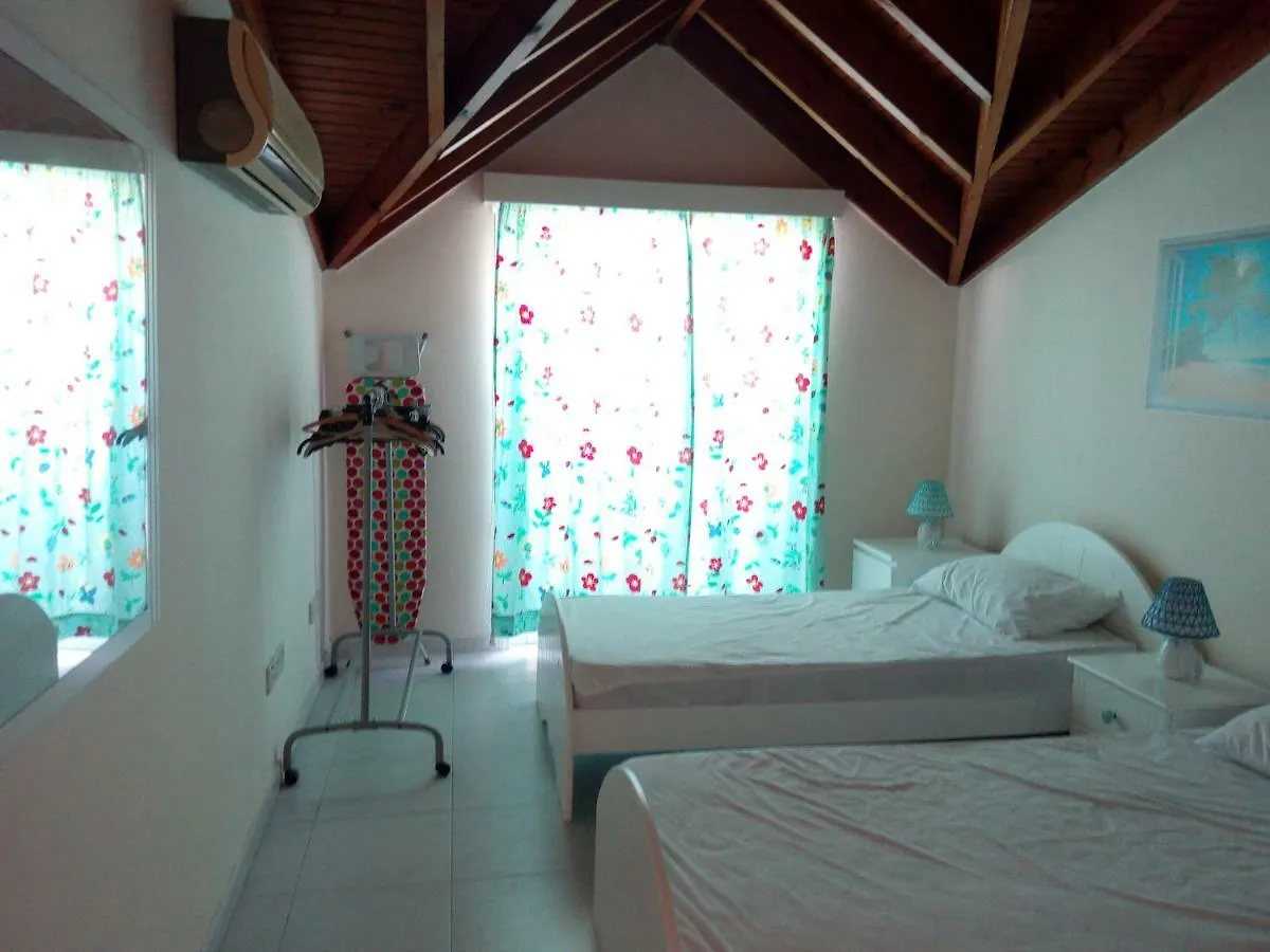 Lighthouse Apartment Larnaca